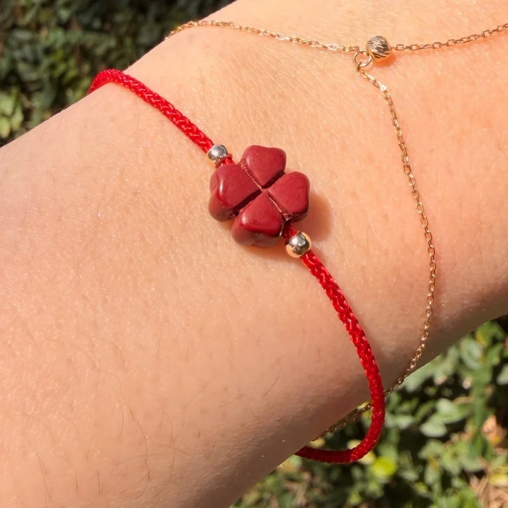 Red Clover Bead Friendship Bracelet - Unique Jewelry